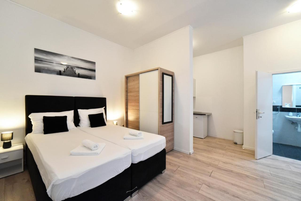 Virtus Apartments And Rooms With Free Private Parking Zagreb Luaran gambar