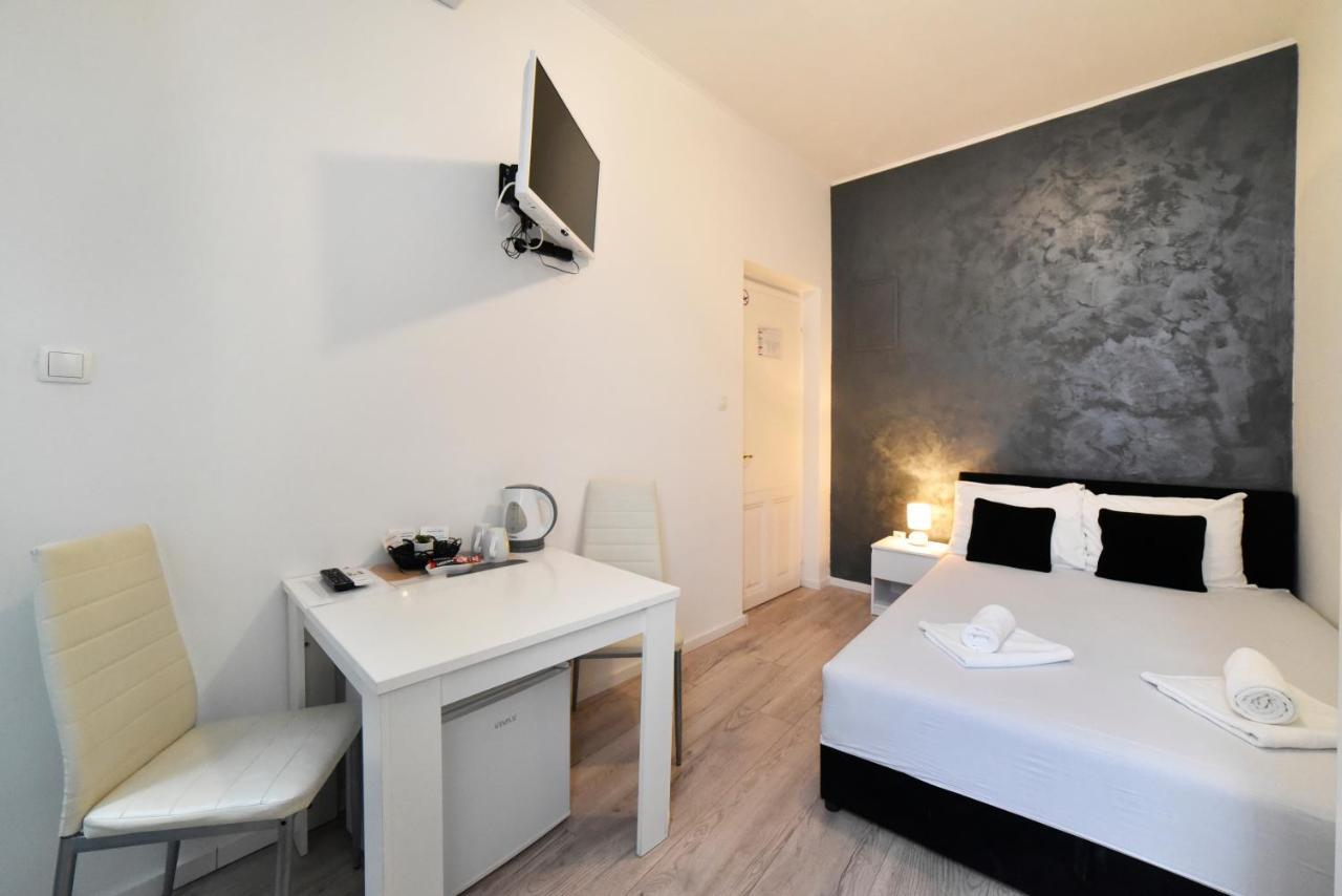 Virtus Apartments And Rooms With Free Private Parking Zagreb Luaran gambar