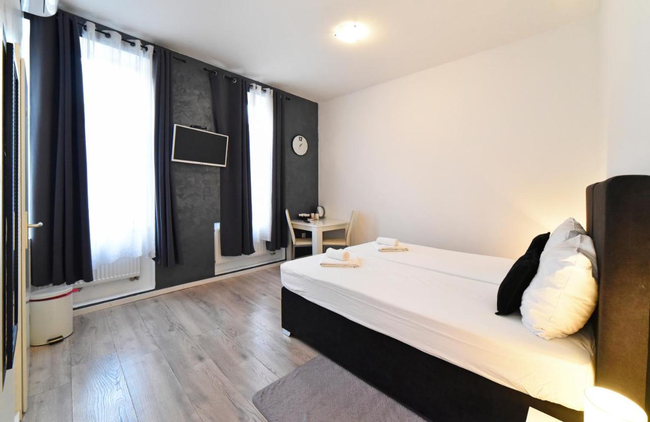 Virtus Apartments And Rooms With Free Private Parking Zagreb Luaran gambar
