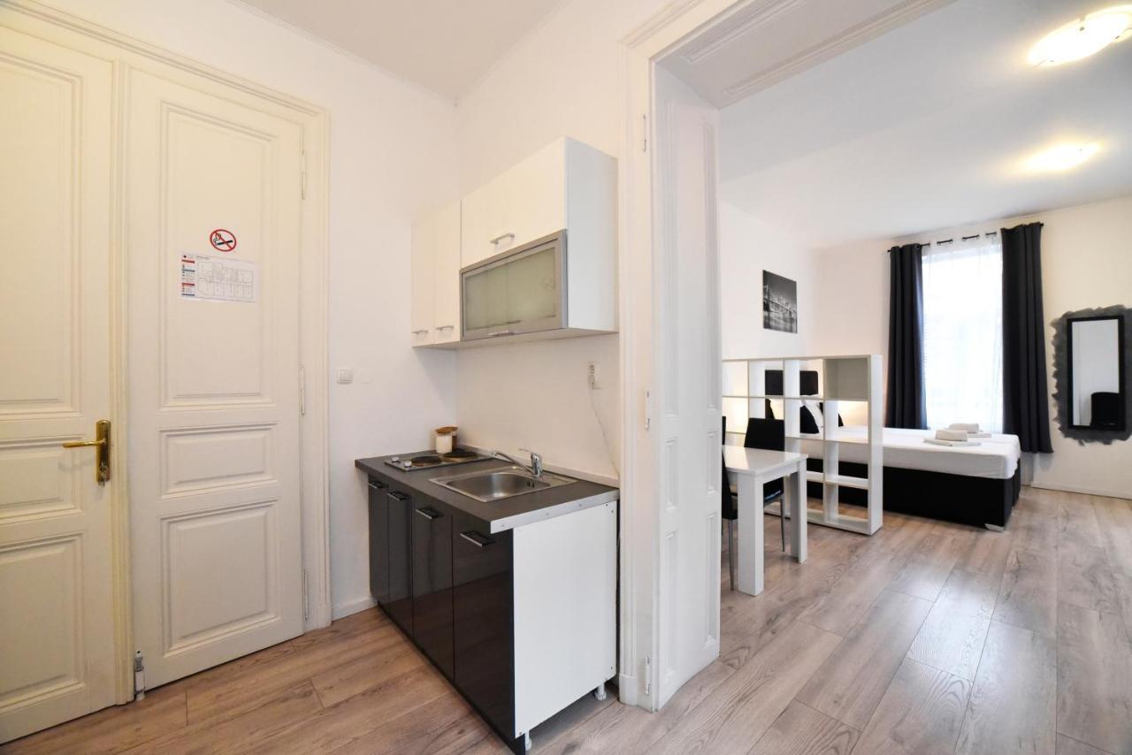 Virtus Apartments And Rooms With Free Private Parking Zagreb Luaran gambar