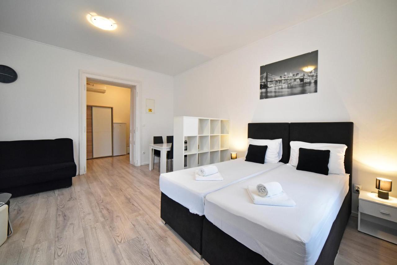 Virtus Apartments And Rooms With Free Private Parking Zagreb Luaran gambar