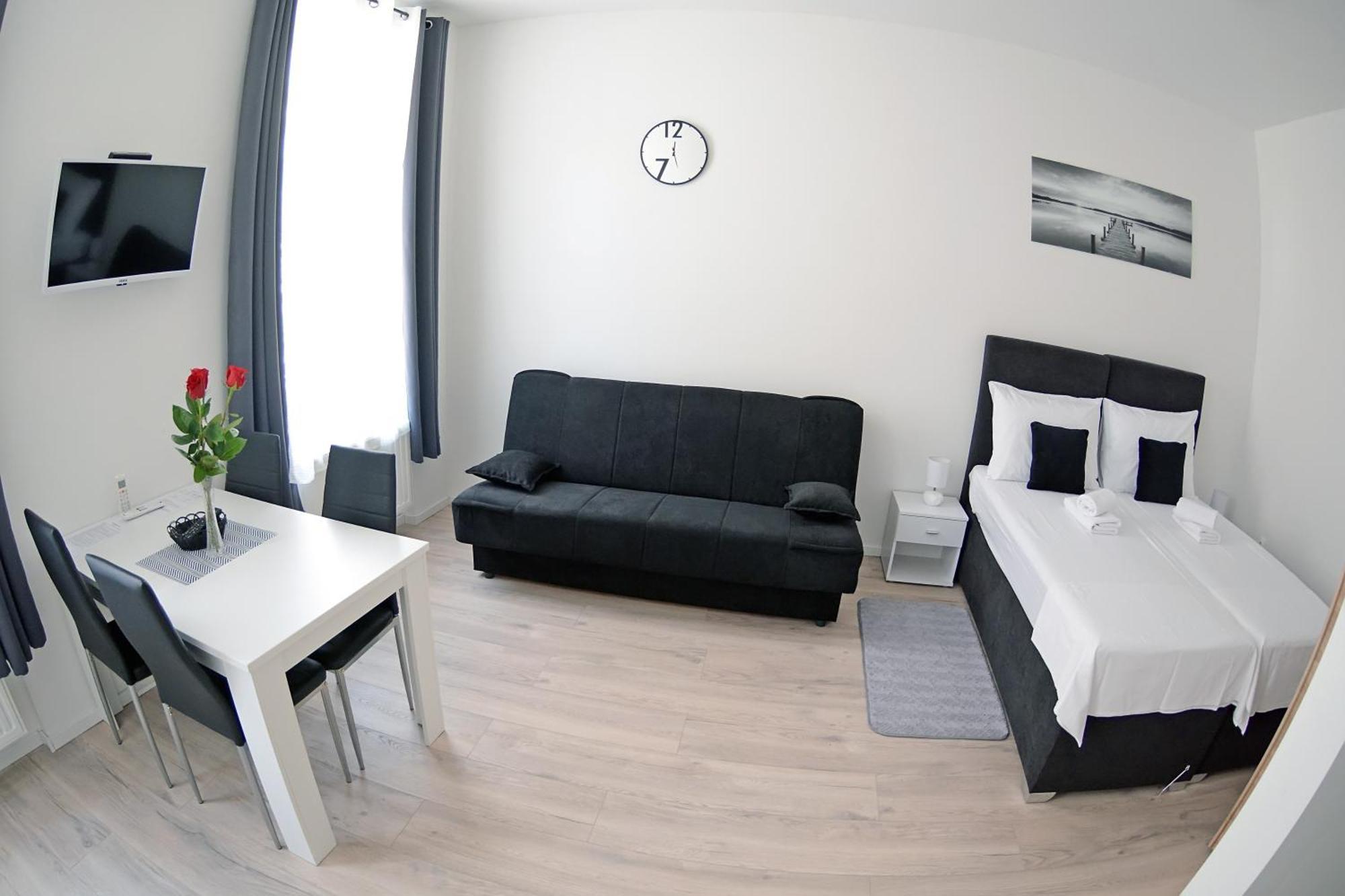 Virtus Apartments And Rooms With Free Private Parking Zagreb Bilik gambar
