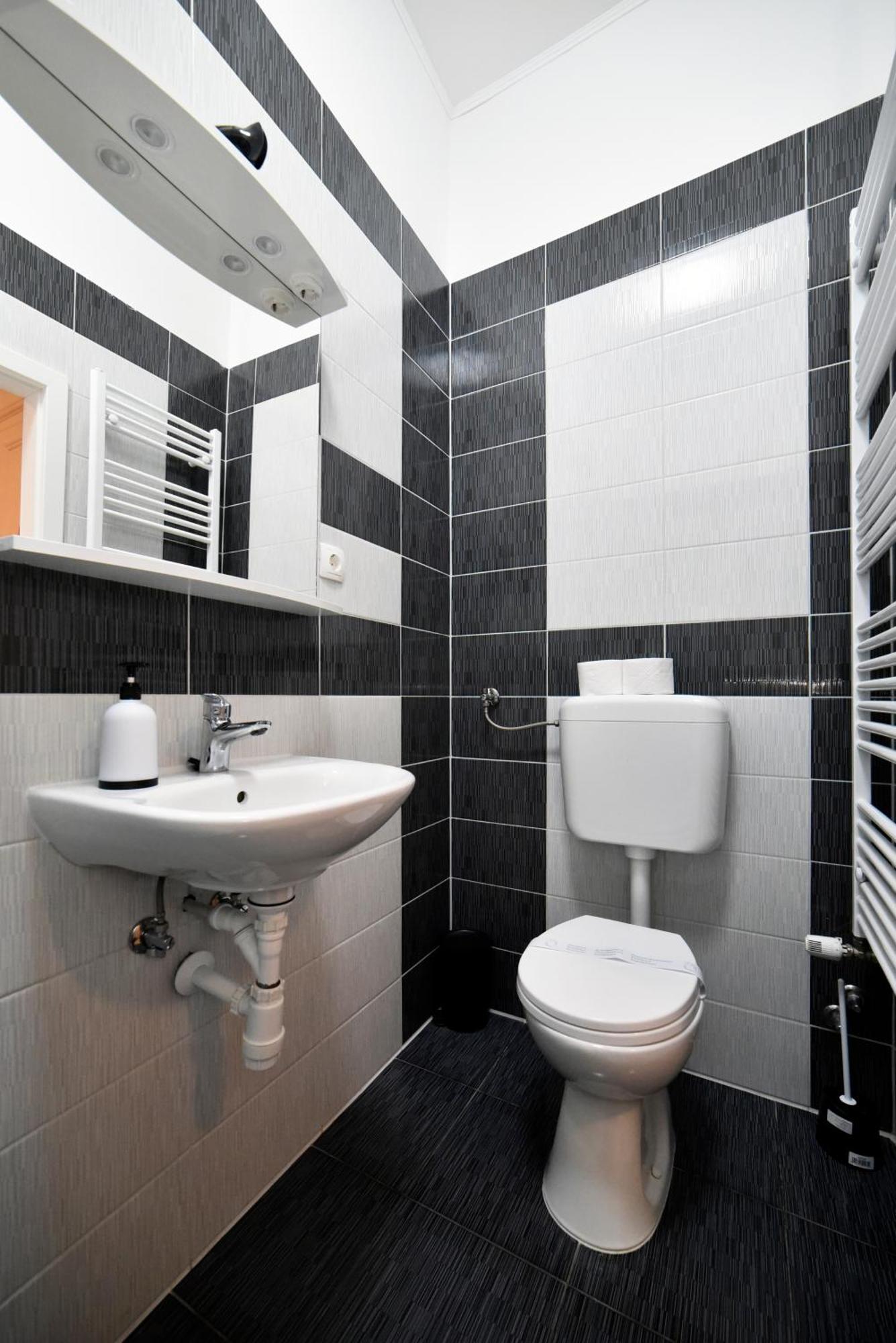 Virtus Apartments And Rooms With Free Private Parking Zagreb Luaran gambar