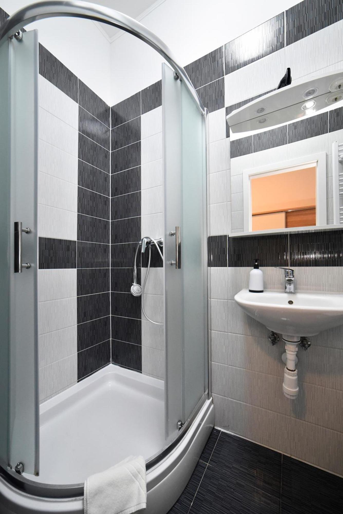 Virtus Apartments And Rooms With Free Private Parking Zagreb Luaran gambar